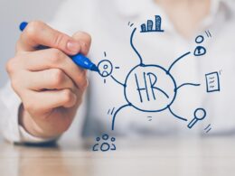 Integracja systemów HR i wynagrodzeń w nowoczesnej organizacji biznesowej